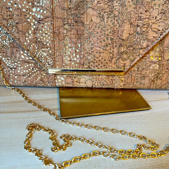 JNB CORK ENVELOPE CROSSBODY SHOULDER BAG. - Picture 3 of 8